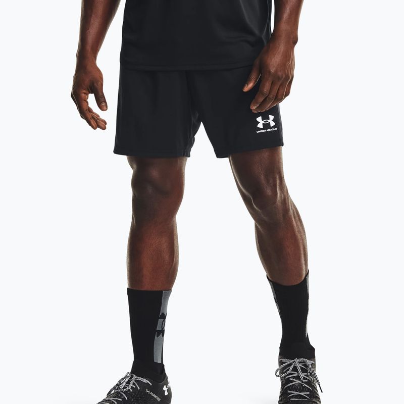 Мъжки футболни шорти Under Armour Challenger Knit black 1365416