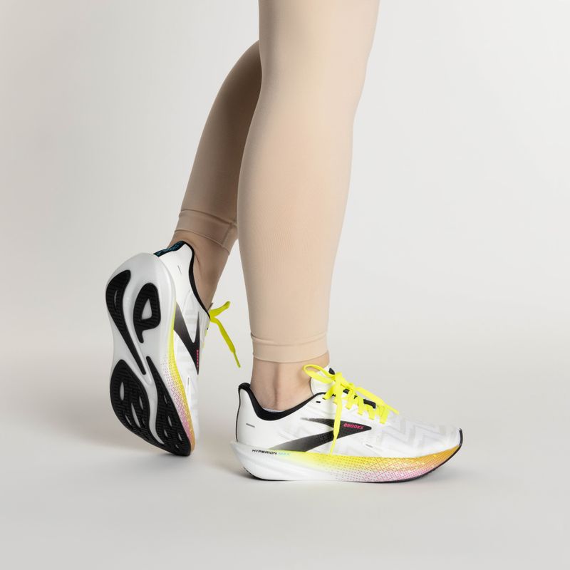 Дамски обувки за бягане Brooks Hyperion Max white/black/nightlife 2