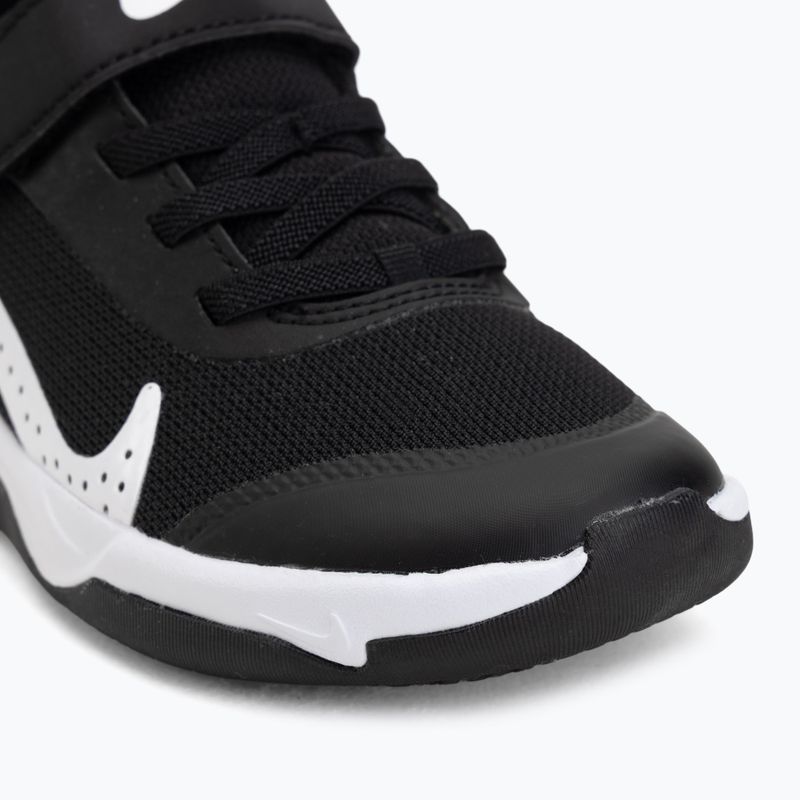 Детски обувки Nike Omni Multi-Court black/white 7