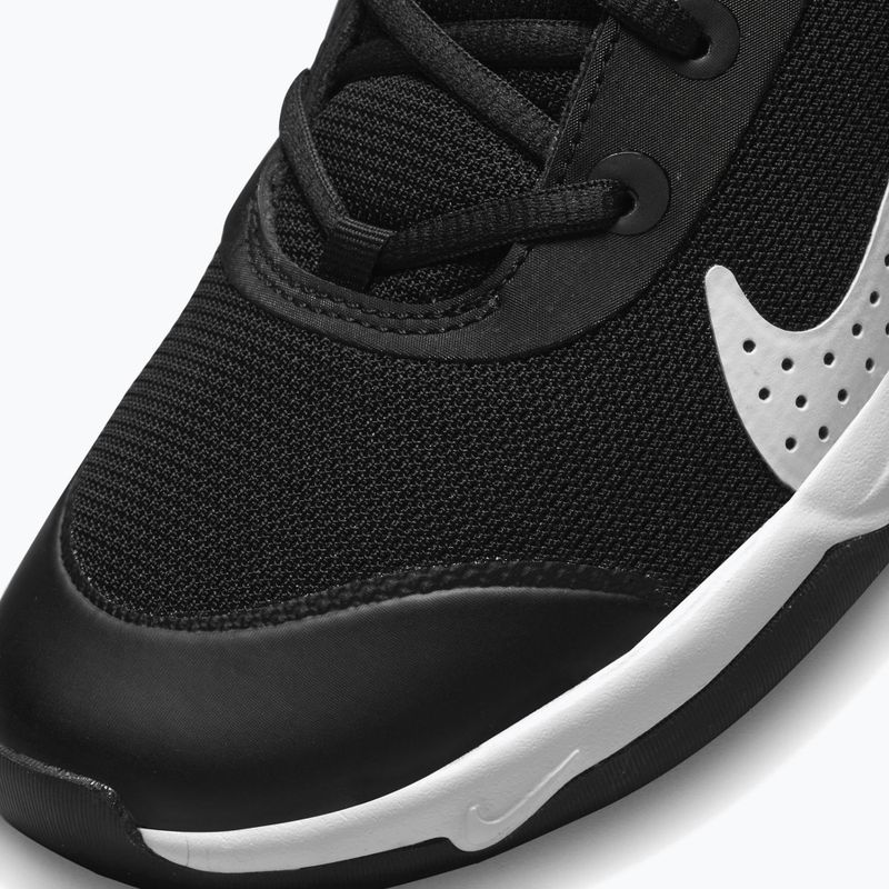 Детски обувки Nike Omni Multi-Court black/white 8