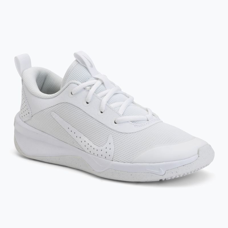 Детски обувки Nike Omni Multi-Court white/pure platinum/white