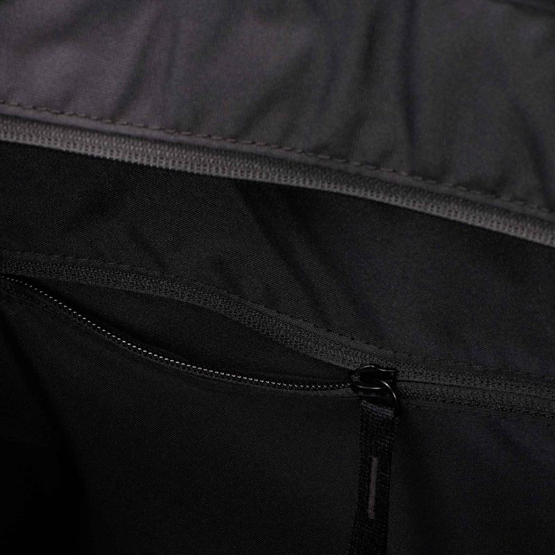Дамска спортна чанта Nike Gym 28 l black/black/white 6