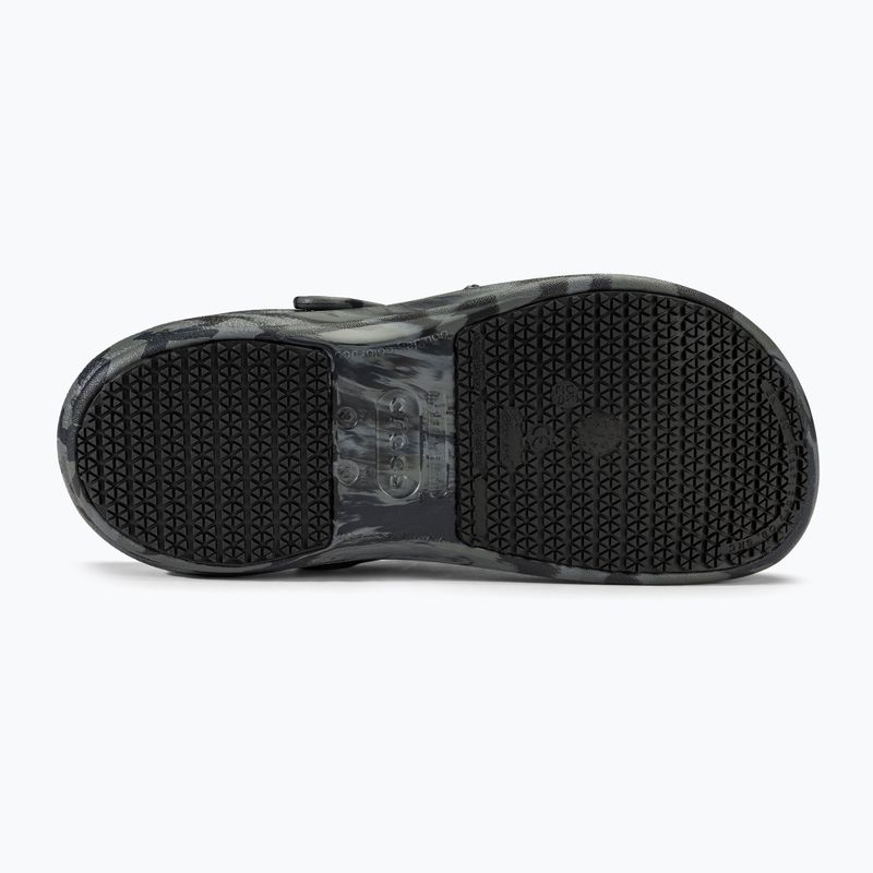 Джапанки Crocs Bistro Work Graphic Clog deep navy/multi 5