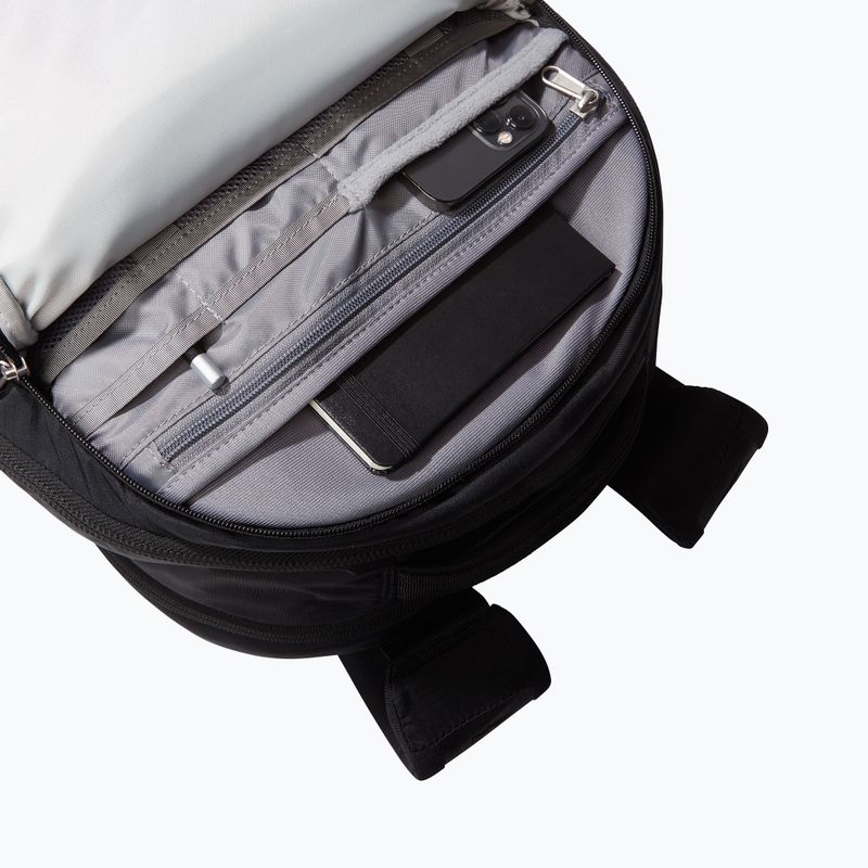 The North Face Borealis 28 l огненочервена раница за туризъм с голям печат/черна 5