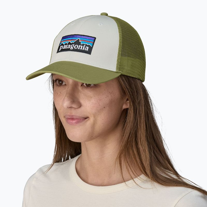 Бейзболна шапка Patagonia P-6 Logo LoPro Trucker white/buckhorn green 3