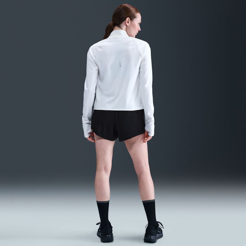 Дамски шорти за бягане Nike AeroSwift Dri-Fit ADV Mid-Rise 3" black/white 8