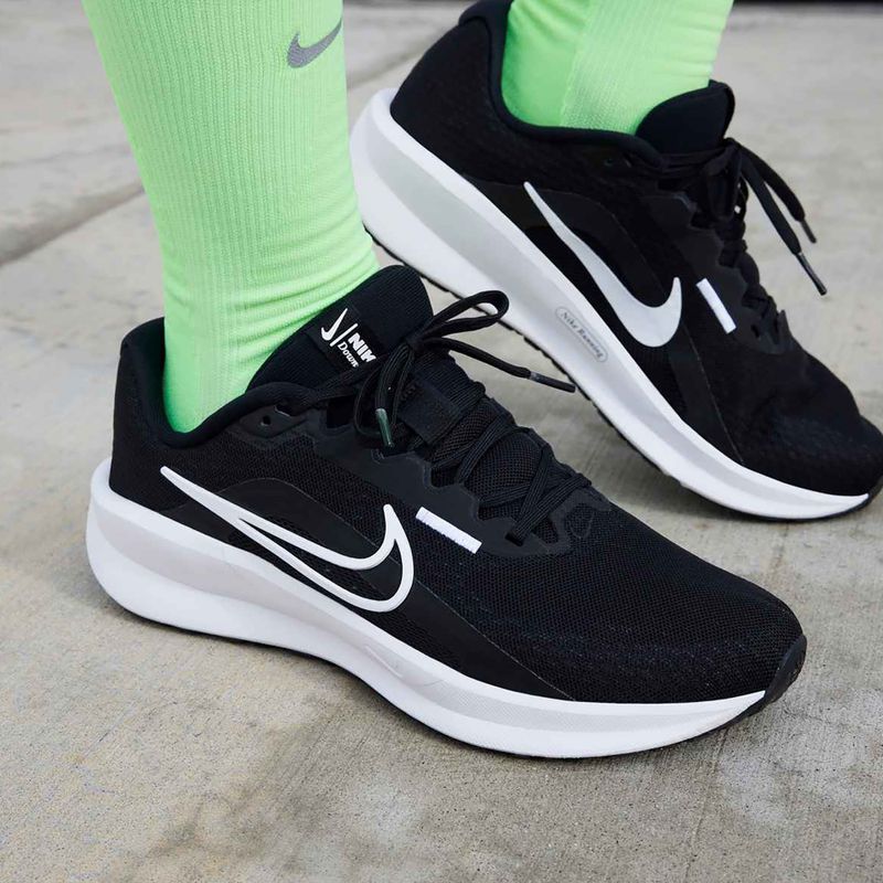Дамски обувки за бягане Nike Downshifter 13 astronomy black / white / dark smoke grey 15