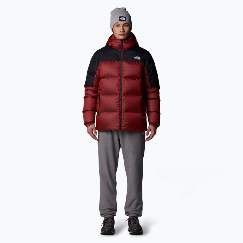 Мъжко пухено яке The North Face Diablo Down 2.0 Hoodie high risk red/black heather 2