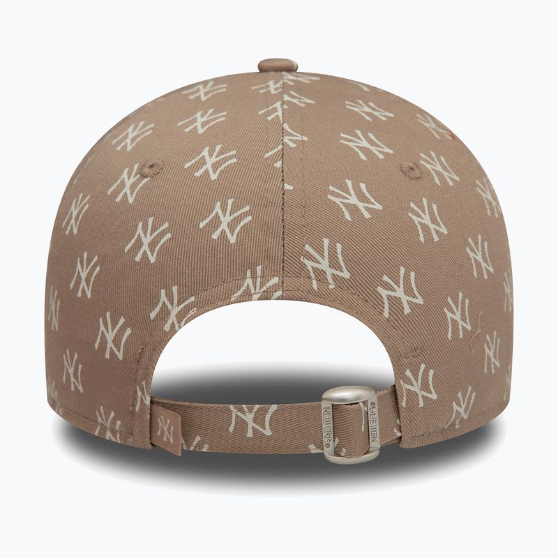 Дамска бейзболна шапка New Era с монограм 9Forty New York Yankees pastel brown 4