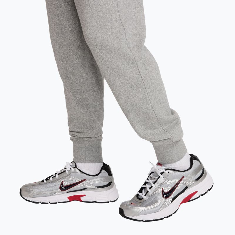 Мъжки панталони за бягане Nike Club French Terry Joggers dark grey heather/light smoke grey/white 7