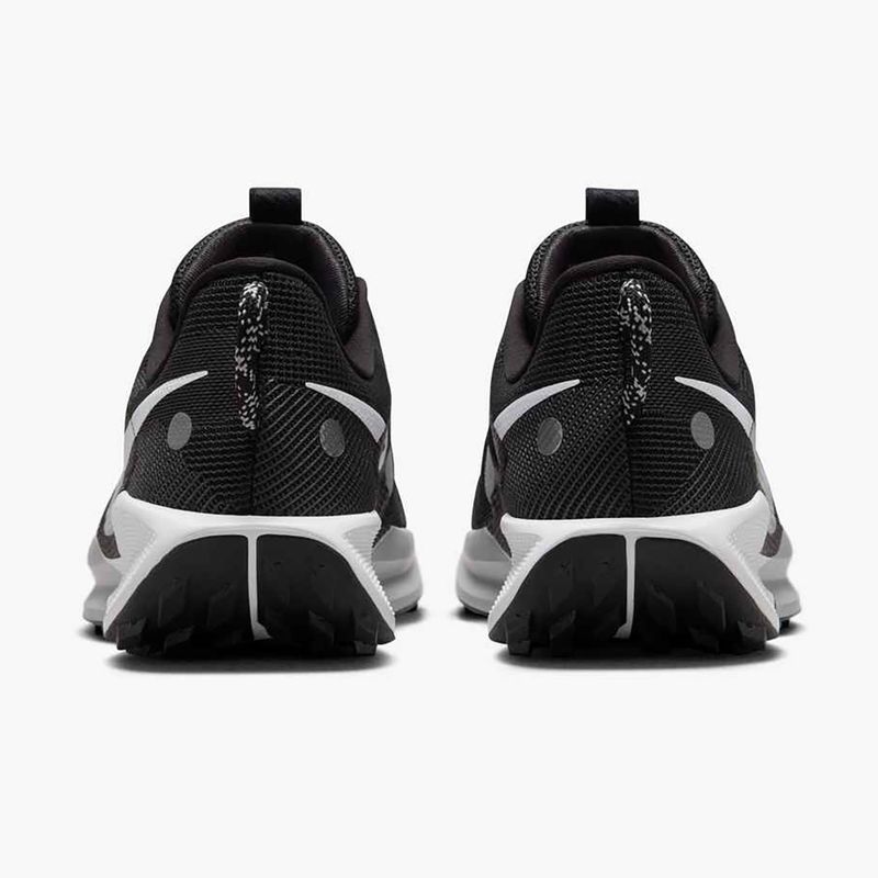 Дамски обувки за бягане Nike Pegasus Trail 5 black / white / anthracite / wolf grey 4