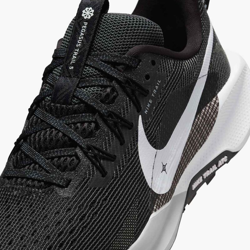Дамски обувки за бягане Nike Pegasus Trail 5 black / white / anthracite / wolf grey 9