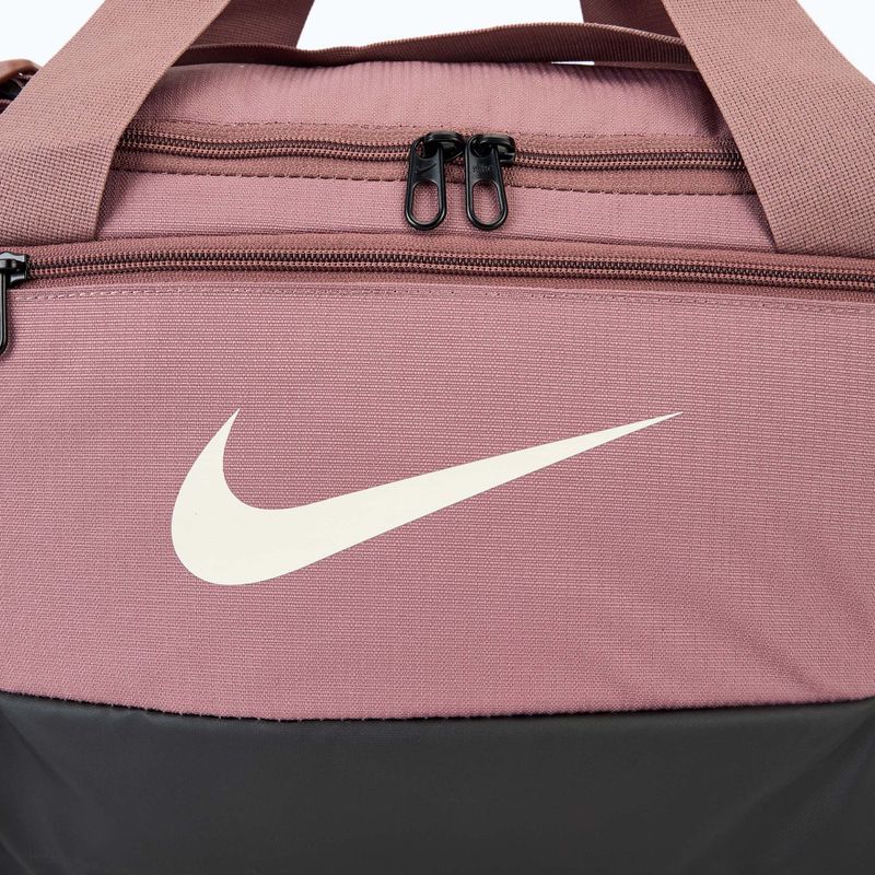 Чанта за тренировка Nike Brasilia 9.5 Duffle 25 l smokey mauve/black/light orewood brown 4