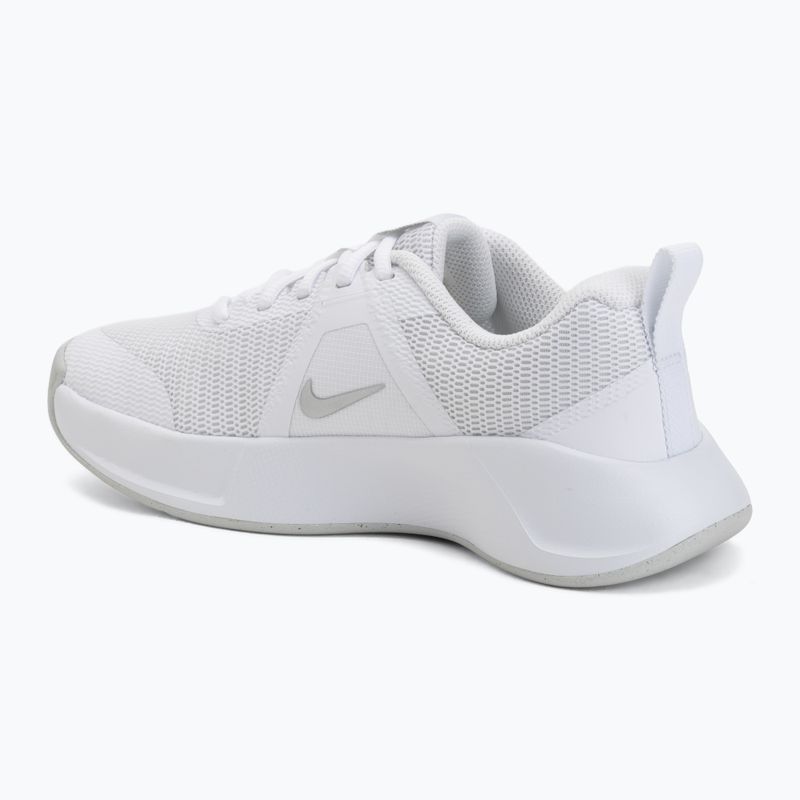 Дамски обувки за тренировка Nike MC Trainer 3 white/photon dust/metallic platinum 3