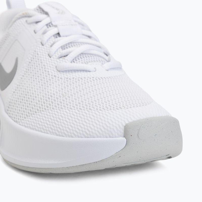 Дамски обувки за тренировка Nike MC Trainer 3 white/photon dust/metallic platinum 7