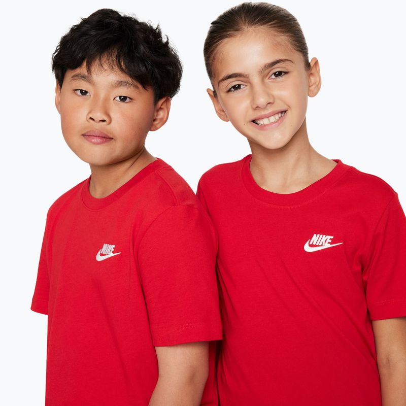 Детска тениска Nike Sportswear university red 4