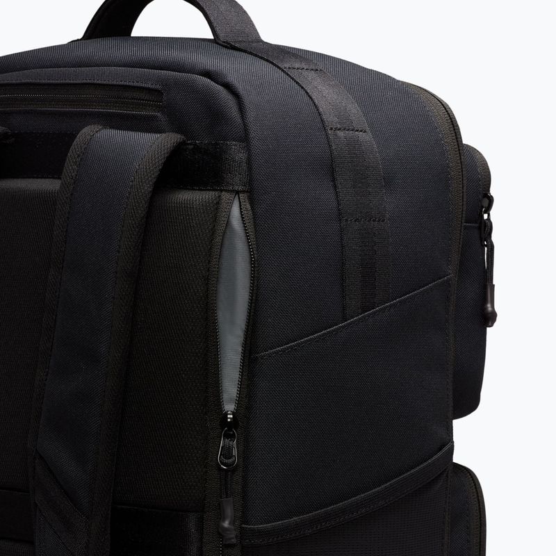 Градска раница Nike Utility Speed 27 l black/black/white 8