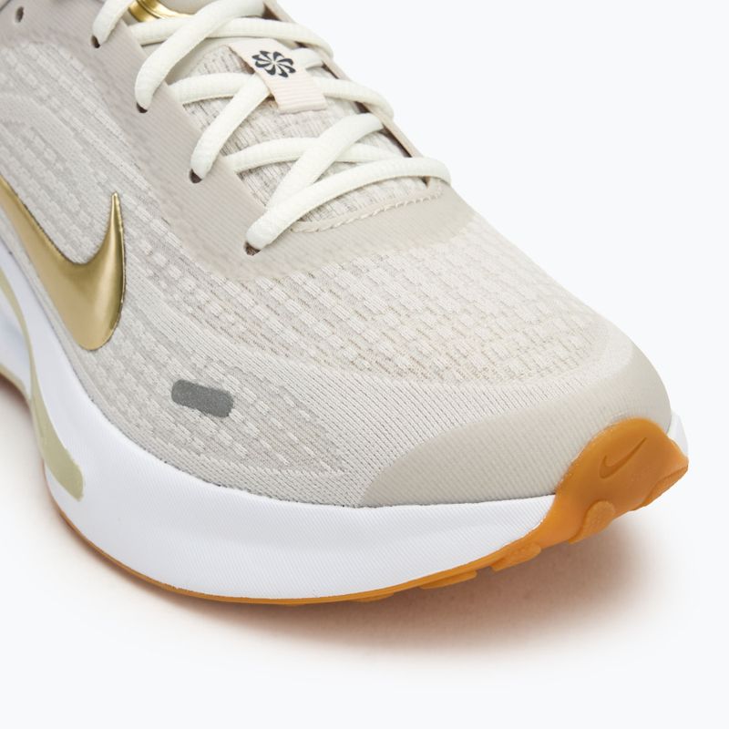 Nike Journey Run дамски обувки за бягане phantom/sail/gum light brown/neutral olive 7