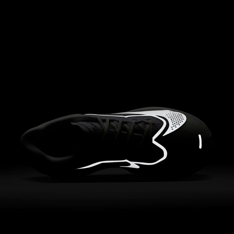 Дамски обувки за бягане Nike Zoom Fly 6 white/smoke grey/metallic silver/black 7