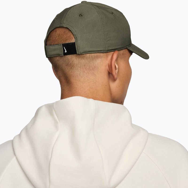 Шапка с козирка Nike Dri-FIT Club medium olive/white 7