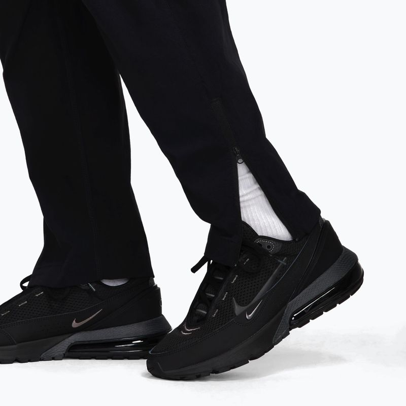 Мъжки панталони за бягане Nike Tech Woven black/black 9