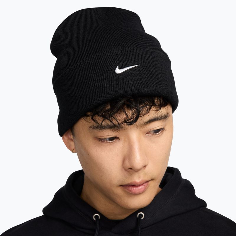 Зимна шапка Nike Peak Swoosh Beanie black/white 4
