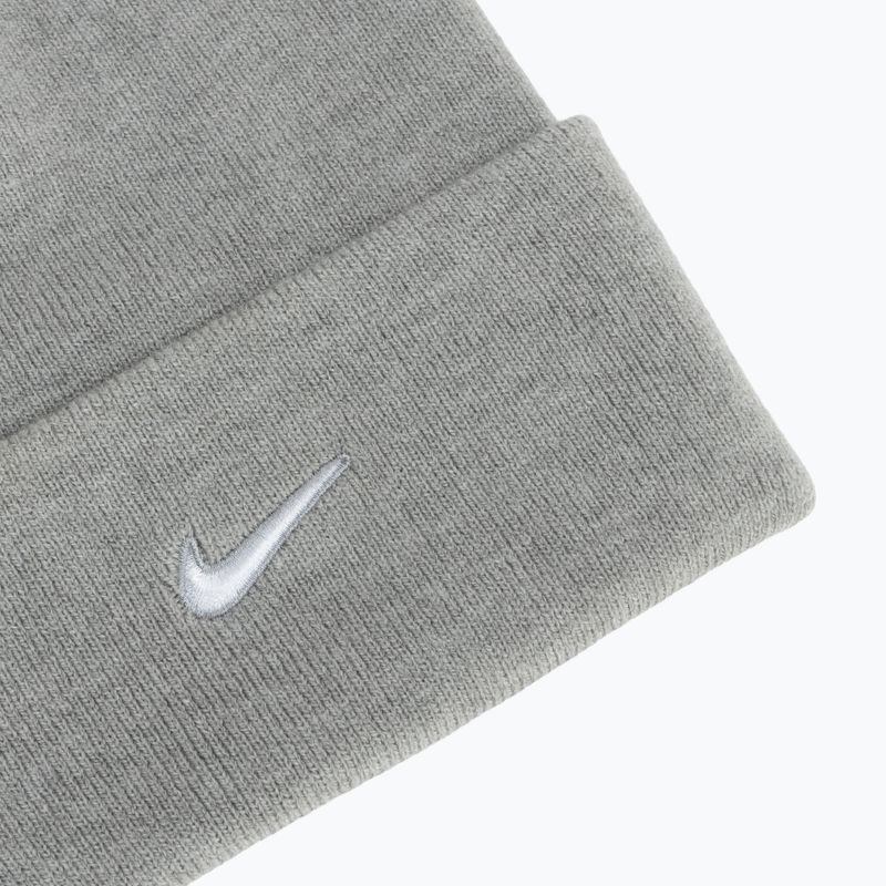 Мъжка зимна шапка Nike Peak Swoosh Beanie dark grey heather/white 3