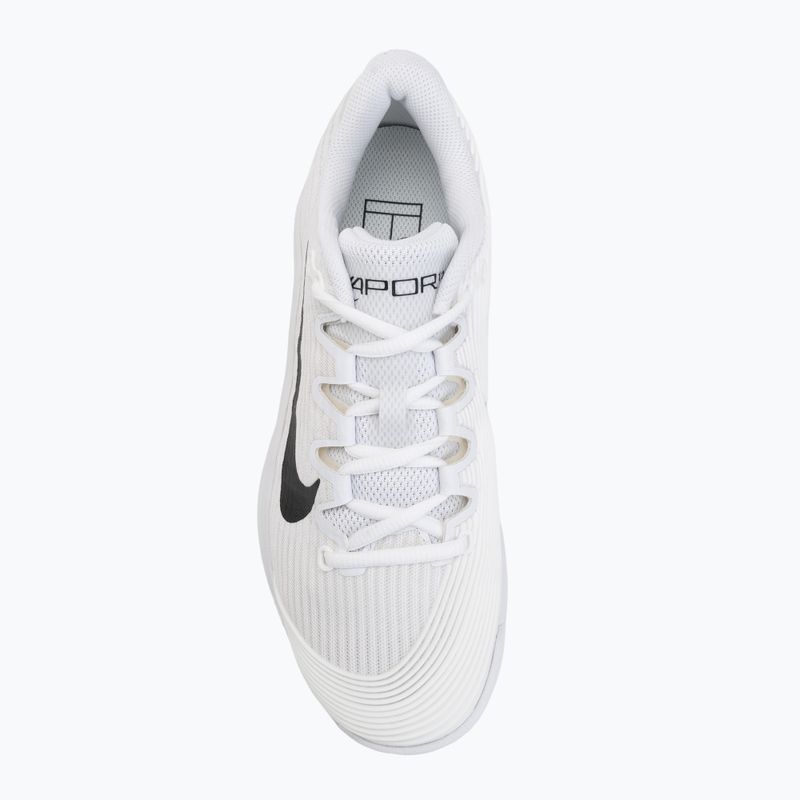 Дамски обувки за тенис Nike Vapor 12 white/summit white/black 5