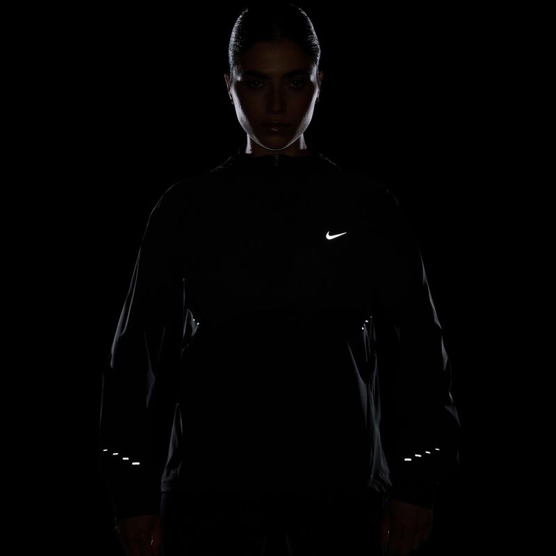 Дамско яке за бягане Nike Swift black 10