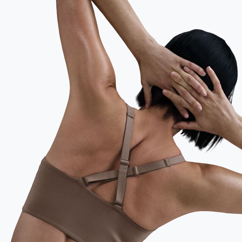 Спортен сутиен Nike Alate Medium Support Longline mink brown/white 7