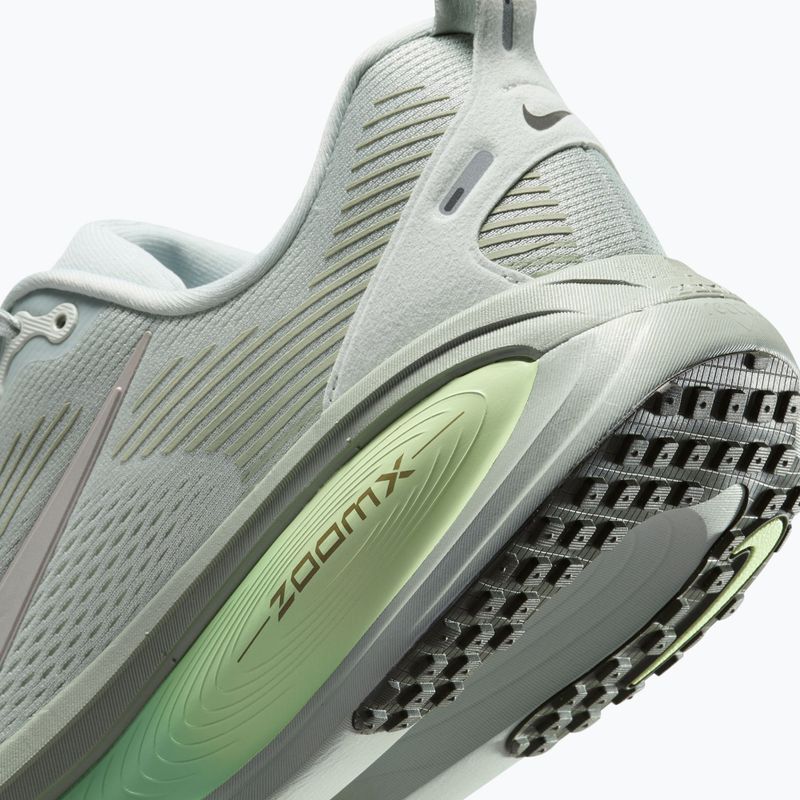 Мъжки обувки за бягане Nike Vomero 18 light silver/barely volt/college grey 4