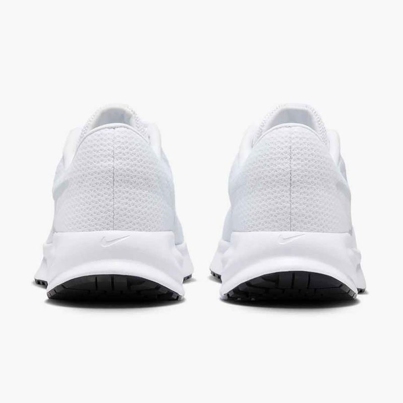 Nike Run Defy дамски обувки за бягане бяло / чиста платина / черно 4