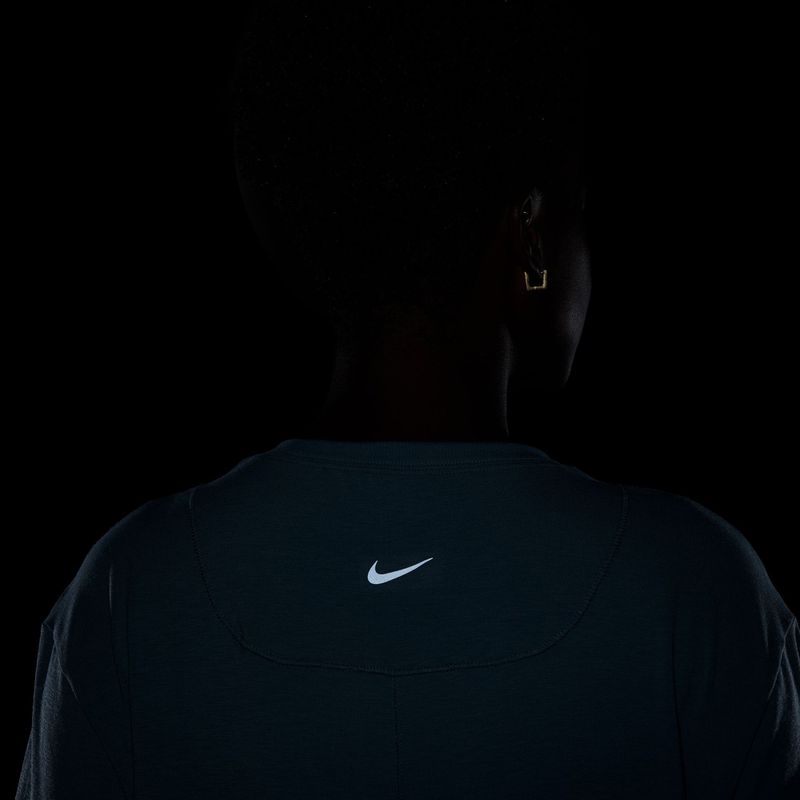 Дамска тениска Nike One Relaxed Dri-Fit smokey blue/black 11