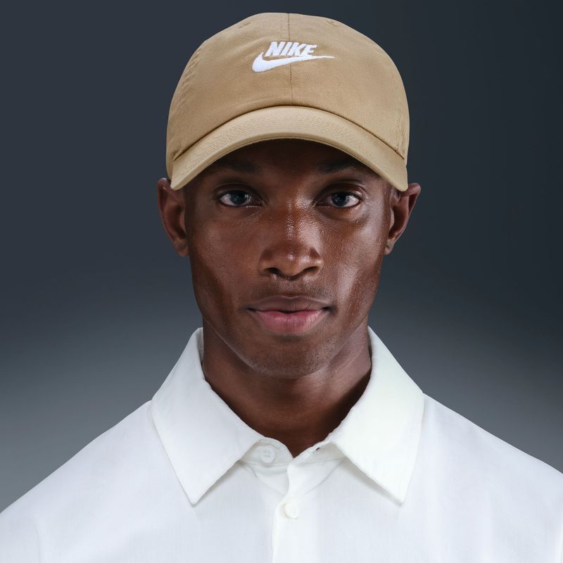 Шапка с козирка Nike Club Unstructured Futura Wash parachute beige/white 5