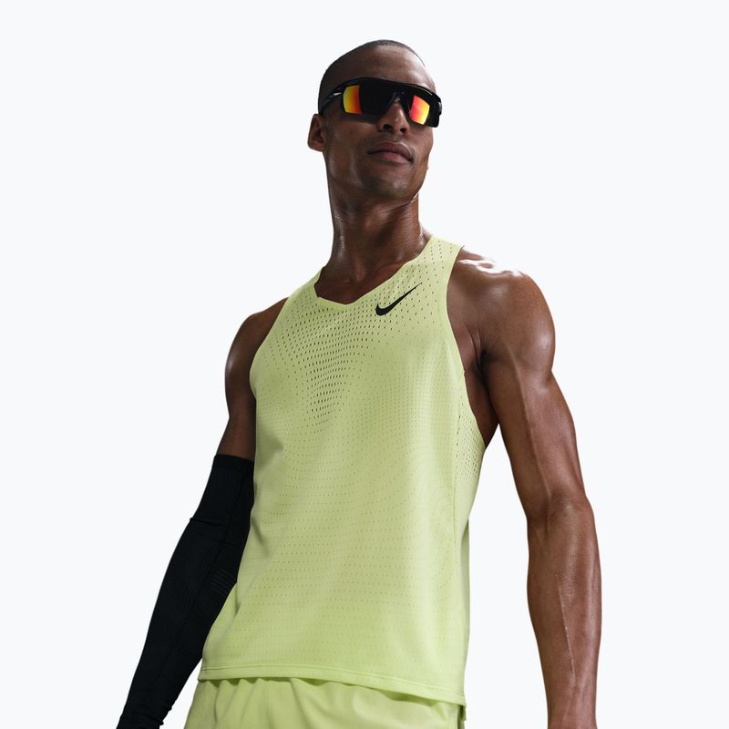 Мъжка тениска за бягане Nike AeroSwift Dri-Fit ADV light lemon twist/black 4