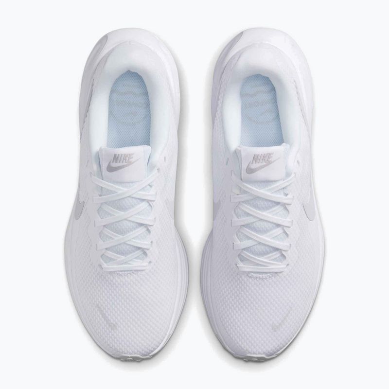 Дамски маратонки за бягане Nike Revolution 8 white/pure platinum 7