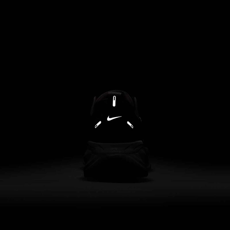 Мъжки обувки за бягане Nike Vomero 18 black/coconut milk/summit white 8