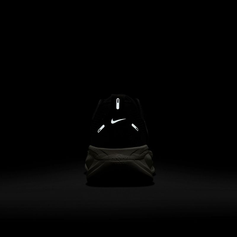 Мъжки обувки за бягане Nike Vomero 18 Vomero 18 IF0514 black/coconut milk/summit white 10