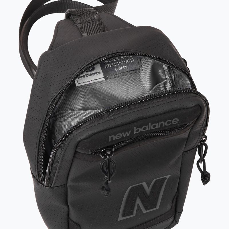 Чантичка New Balance Legacy Cross Body 2.5 l black 3