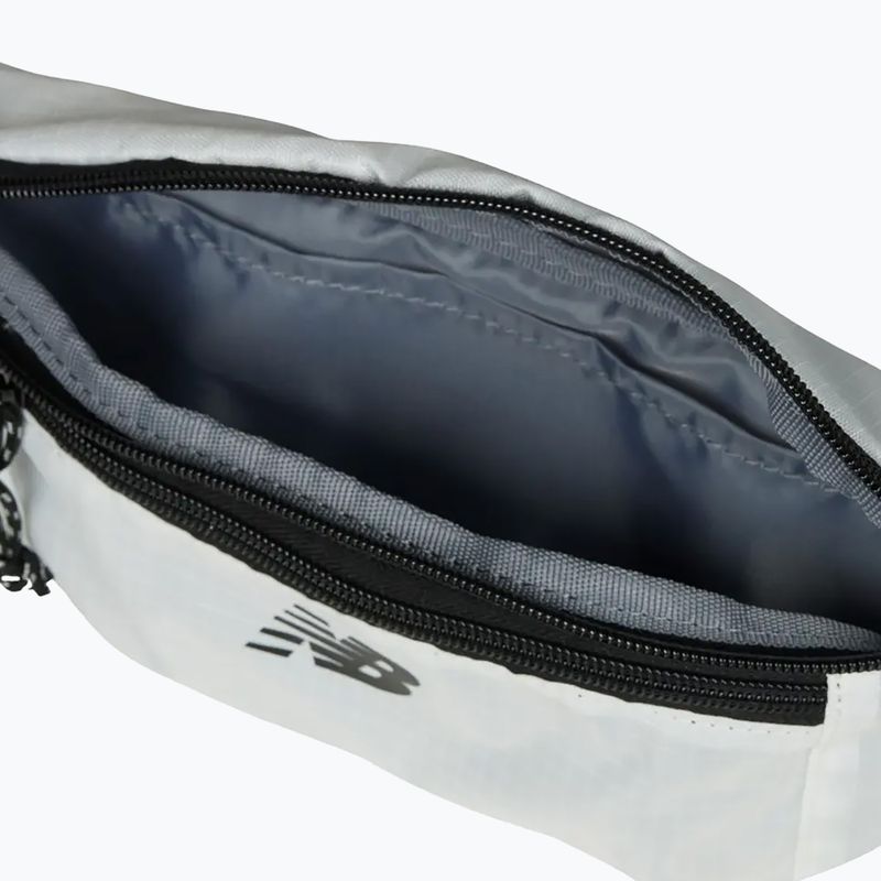 New Balance Essential бял пакет с бъбреци 4