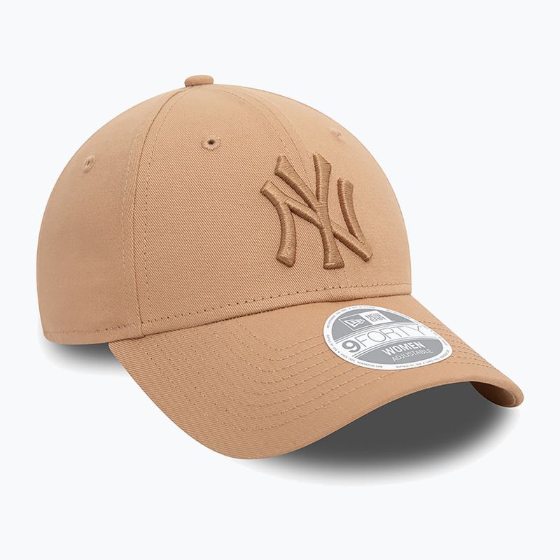 Дамска бейзболна шапка New Era Wmns Le 940 Nyy med beige