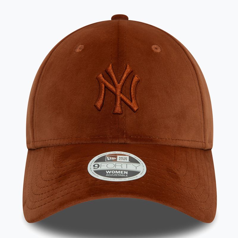 Дамска бейзболна шапка New Era Velour Midi 9FORTY New York Yankees brown 3
