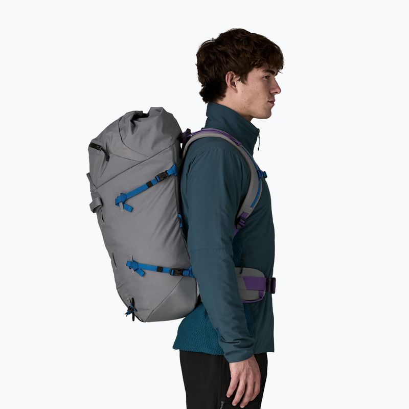 Туристическа раница Patagonia Ascensionist 55 l noble grey 8