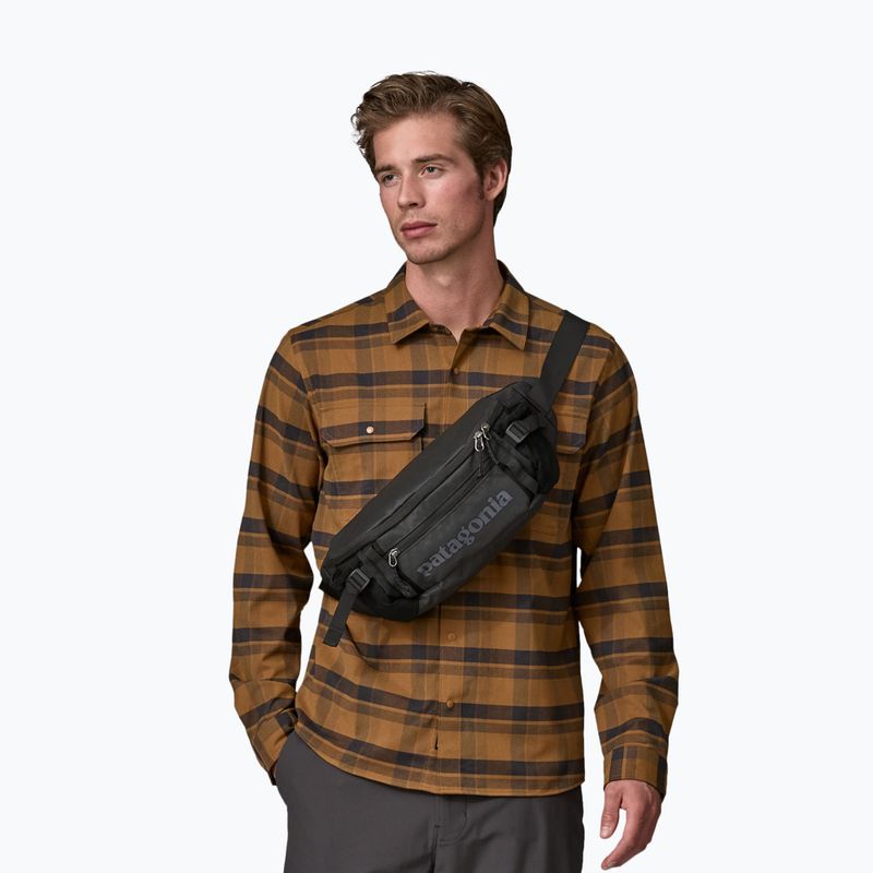 Чантичка за кръста Patagonia Black Hole Waist Pack 5 l black / black 4