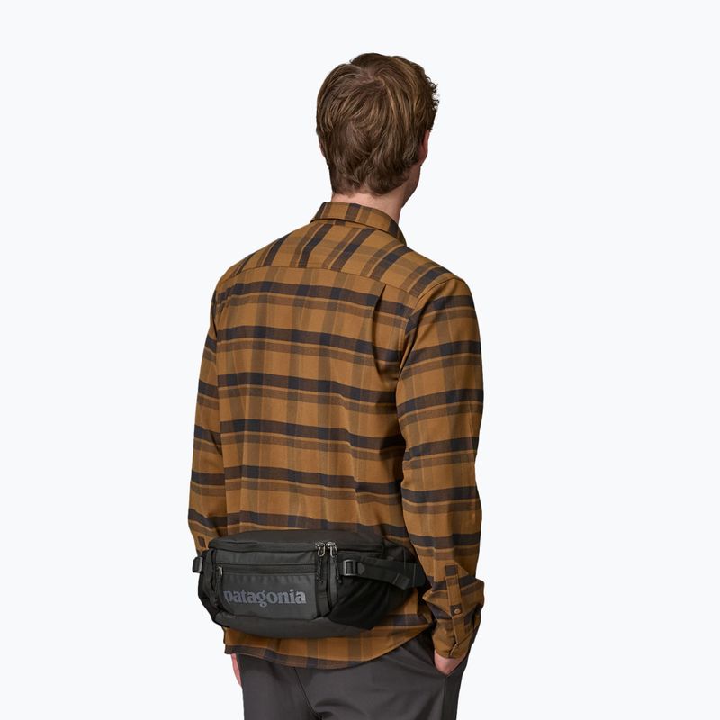 Чантичка за кръста Patagonia Black Hole Waist Pack 5 l black / black 5
