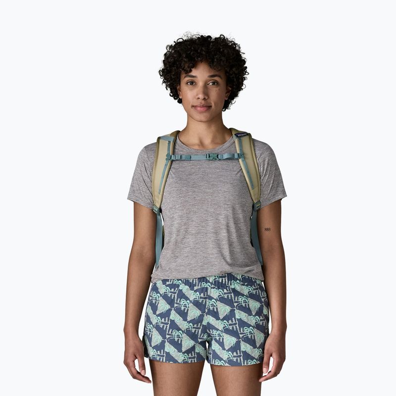 Градска раница Patagonia Refugio Day 26 l weathered stone 8