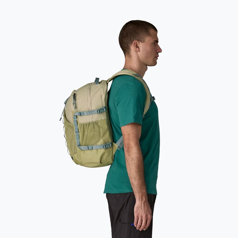 Туристическа раница Patagonia Refugio Day 30 l weathered stone 8