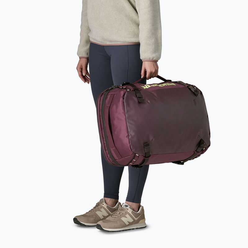Пътна чанта Patagonia Black Hole MLC 45 l berry fig 6