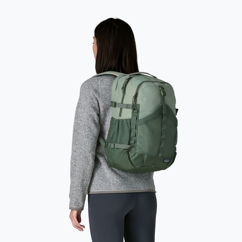 Туристическа раница Patagonia Refugio Day 30 l cover green 2