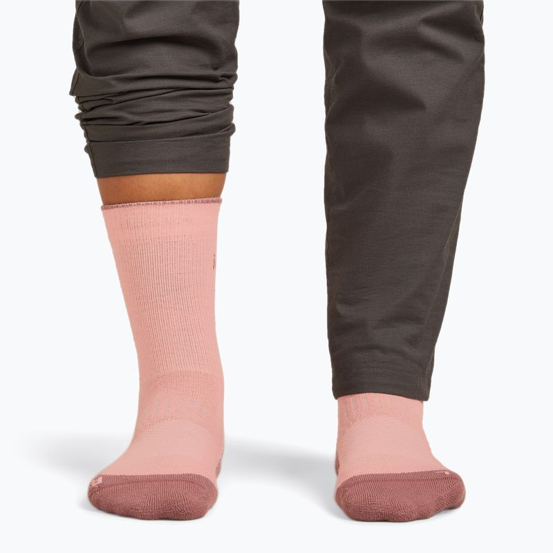 Дамски чорапи Icebreaker Merino Hike+ Light Crew blush/summit 4